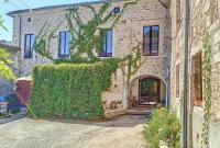 Gîtes de la place du château - Ferienwohnung Salavas