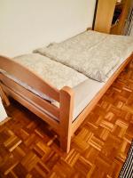 Apartamento de 3 dormitorios con balcón