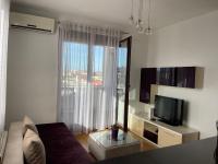 Purple apartment- - Bed and Breakfast
