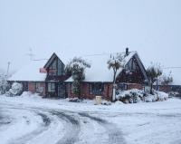 Snow Denn Lodge - Bed and Breakfast