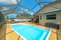 B&B Naples - Tropical Naples getaway w/heated pool & near beach - Bed and Breakfast Naples