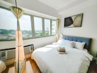 B&B Manila - Cozy Oasis, Mountain + Skyline View, Free Pool - Bed and Breakfast Manila