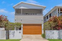 On Esplanade own flat & Pool, Manly cafe precinct - B&B Brisbane