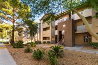 Stylish, Cozy 2BR,2BA Condo near Rio, Vegas Luxury - Bed and Breakfast