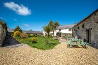 Higher Mullacott Farmhouse - Bed and Breakfast