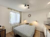 Apartment with Garden View