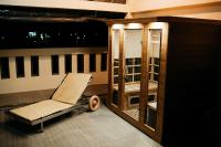 Billiards And Karaoke, Free Pickup - Bed and Breakfast
