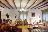 B&B Krepeni - Philippe chateau - Bed and Breakfast Krepeni