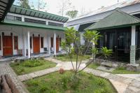 B&B Garung - RedDoorz Syariah @ Jalan Dieng Wonosobo 2 - Bed and Breakfast Garung