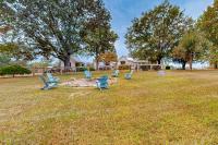Cozy Blue Ridge Cottage, Close to Hiking! - Chambres d'hôtes Gowensville