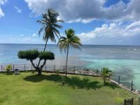 Ti MACLOA - Appartement les pieds dans l'eau - B&B