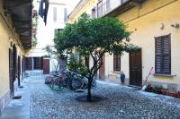 Charming Apartment in the Navigli District - 4 people - Chambres d’hôtes Milan