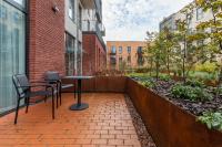 Stylish loft with terrace Paupys, Old town - B&B Vilnius