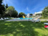 Apartment with Garden View