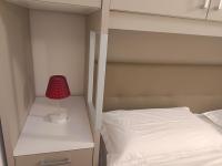 Luminoso Bilocale zona Tibaldi Bocconi - Bed and Breakfast Milaan