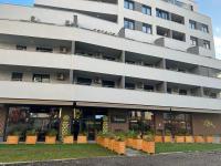 Astra Urban Garden apartment, 2 garage parking spaces - Chambres d’hôtes Zagreb