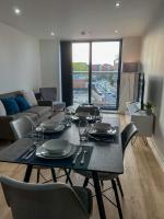 Elmardi Residence -Central 2-Bed Apartment, 10-Min Walk to City Centre - Ferienwohnung Birmingham