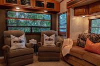 Little RV on the Lake - Chambres d’hôtes Lutz