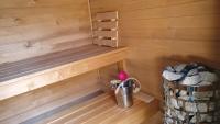 Oak Tree Apartment - Tölgy Lak Apartman és Szauna - Chambres d'hôtes Pilisszentkereszt