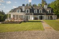 Adams Hill House Retreat - Artist-Architect's Estate, Newfane Vermont - B&B Newfane