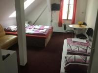 Triple Room with Garden View