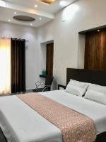 Deluxe Double Room with Extra Bed