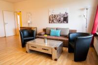 Fewo Art City-Studio Kassel 2, groß, modern, citynah, 3 Schlafzimmer, 2 Bäder, kostenfreie Parkplätze, 2 Süd-Balkons, Herkulesblick - B&B Kassel