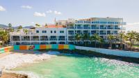 Maho Beach Ocean View Corner Suite - Chambres d'hôtes Maho Reef