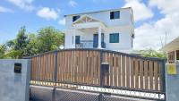 Grand Baie Modern and Chic Villa 10 minutes walk from the beach - B&B