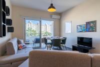 Sapphire’s 2-Bedroom Apartment in Larnaca - B&B
