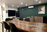 Belle Villa Contemporaine 10/12 personnes - Chambres d’hôtes Pont-du-Château