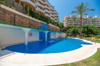 Elegant 2 BDRM Penthouse with Sea Views and Pools - B&B Marbella