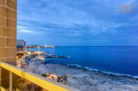 B&B Sliema - A beautiful seafront 3BR home in Tower Road Sliema by 360 Estates - Bed and Breakfast Sliema