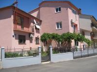 Dina Apartments - B&B Pula