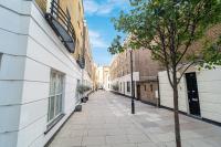 Spacious West End Duplex Apartment, W1 Central London - B&B
