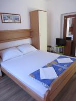 Apartamento de 1 dormitorio - planta baja