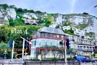 Flat 4 Marine Parade House, 1 East Cliff- Next to Dover Port, White Cliffs, Beach, Castle - Chambres d’hôtes Douvres