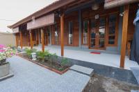 Garvi Villa - B&B