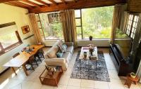 Luxury Boutique Nature Stay! Northcliff - Sunset Views, Solar, Work, Pool - B&B Johannesburg