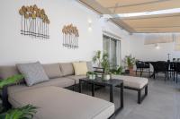 Upper Penthouse Apartment with Terrace