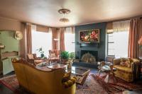 Cozy Family-Friendly Getaway, near Austin - Bed and Breakfast