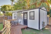 Modern Tiny Home about 5 Mi to Downtown Phoenix! - Bed and Breakfast