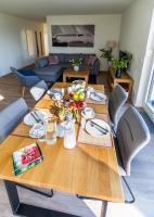 Hangar 19 Großzügiges Apartment mit Terrasse und Garten H4W2 - B&B Schwerin