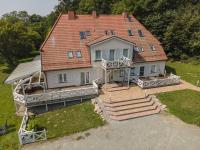Gutshaus Silvitz Ferienwohnung Nr 02 mit Sauna- und Schwimmbadnutzung im AHOI Erlebnisbad Sellin - Chambres d'hôtes Bergen en Rügen