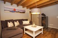 Ruhig und idyllische Lage, strandnah, gratis Nutzung vom AHOI Erlebnisbad und Sauna in Sellin - Gutshaus Silvitz FeWo 03 - B&B Bergen auf Rügen