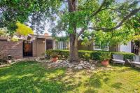 Casita Hosum: Modern WFH Garden Suite w/ Gazebo Outdoor Kitchen & BBQ - Bed and Breakfast