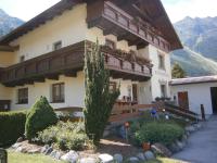 B&B Längenfeld - Haus Wiesenheim FW Ötztal - Bed and Breakfast Längenfeld