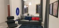 BLUE LUXURY APARTMENT (BREAKBOOKING CY-SERVICES LTD) - Chambres d’hôtes Limassol