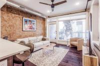 B&B Cincinnati - Artist Gallery Downtown 2Bed 2Bath Condo - Bed and Breakfast Cincinnati