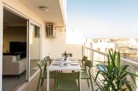 B&B Imsida - Modern 3BD Spacious Apartment with Terrace - Close to Yacht Marina - Bed and Breakfast Imsida